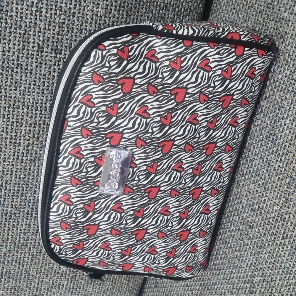 BEBE Cosemetic Bag - Picture 3 of 10